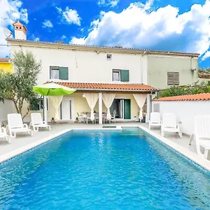 Ferienhaus Holiday Olga With Pool &pet Friendly